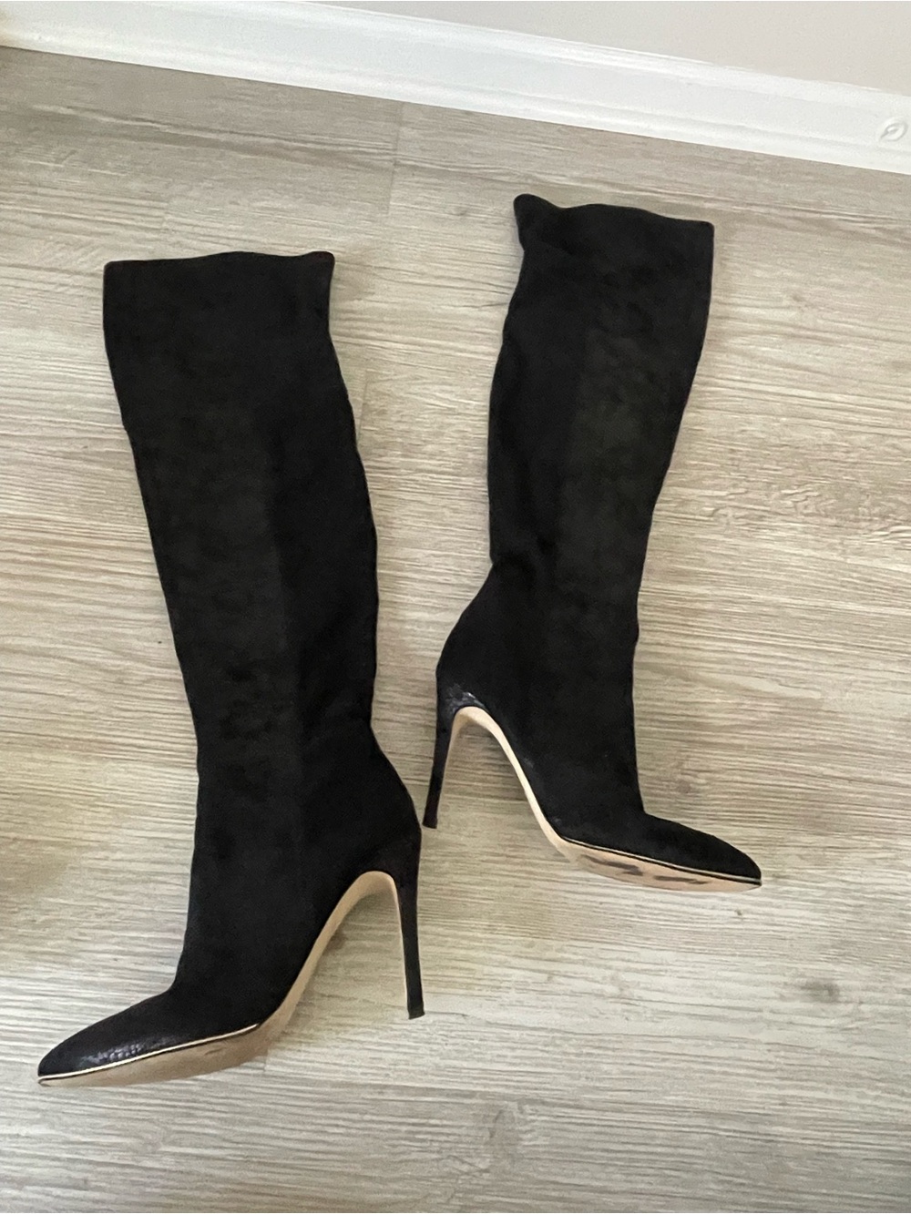 Guess high heels boots